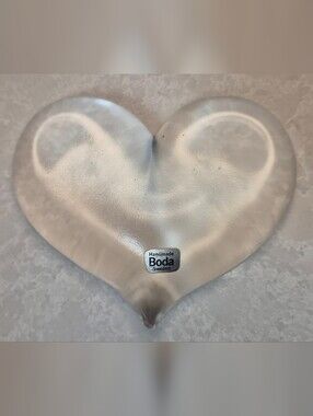 Kosta Boda Sweden Handmade Art Glass Heart Paperweight
